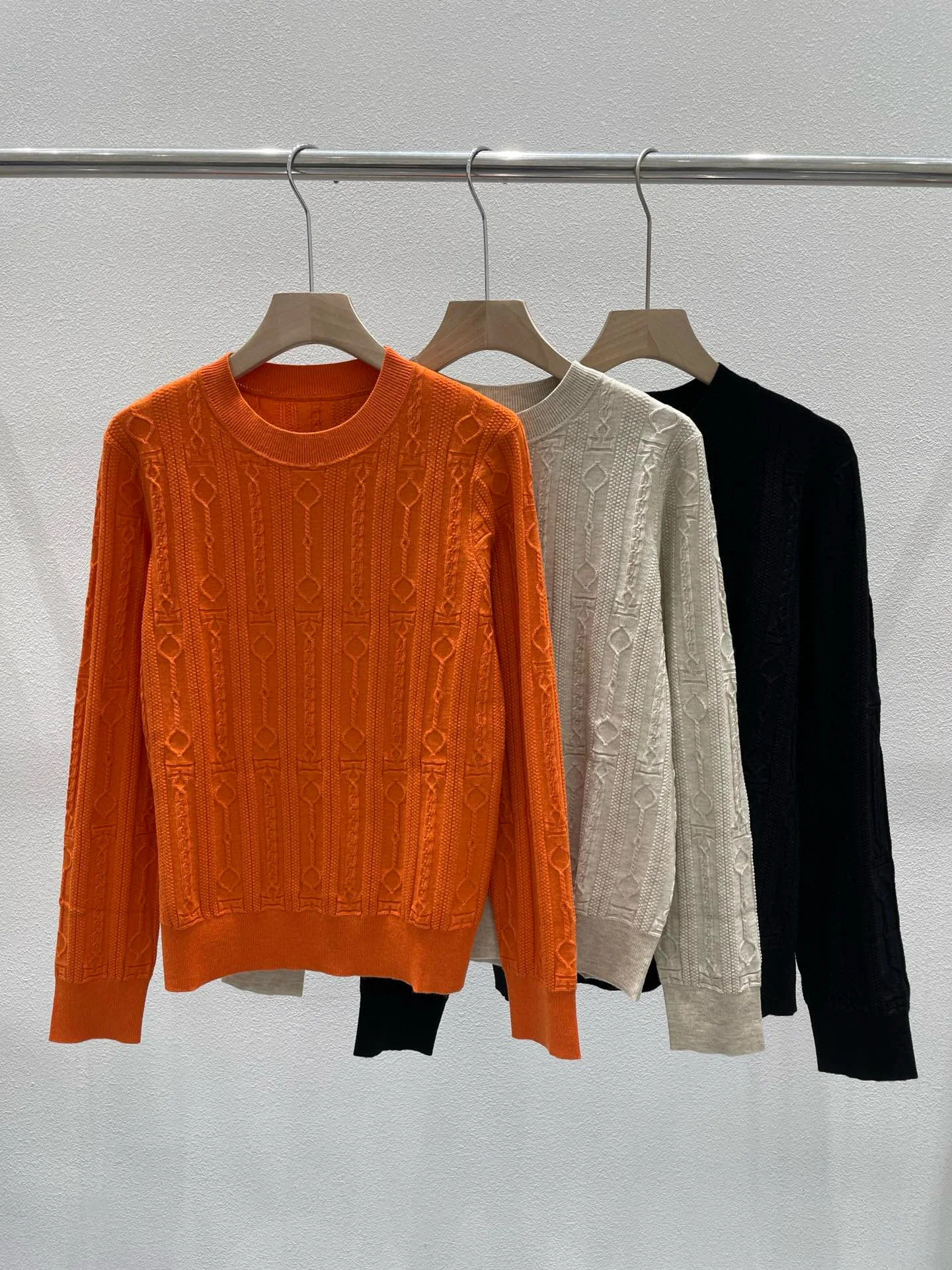 Casual 100% wool cable knit pattern pullover