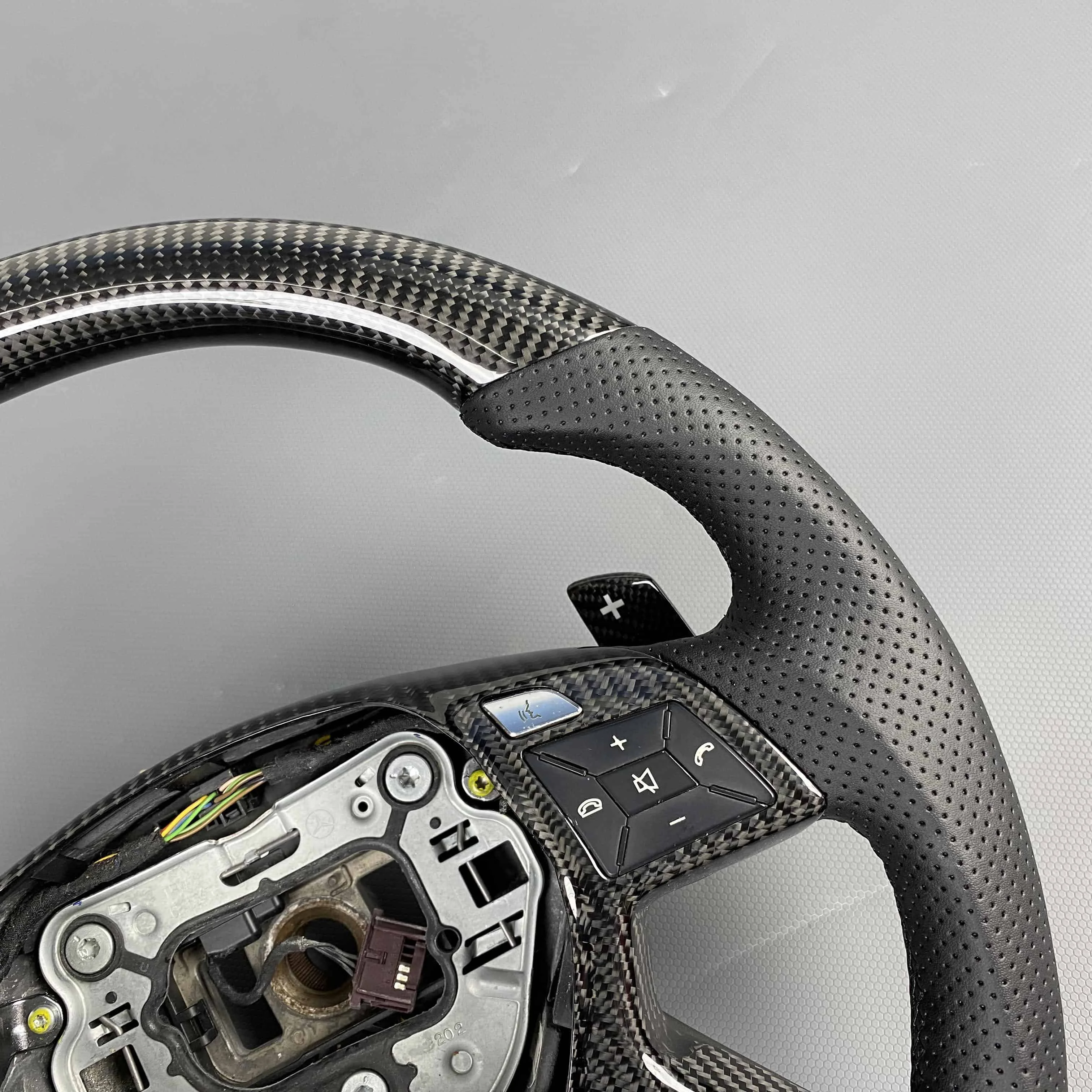 Carbon Fiber Customized Steering Wheel for Mercedes G CLK E CLS SL Class W209 W211 W219 W463 R230 2009 2010 2011 2012 2013