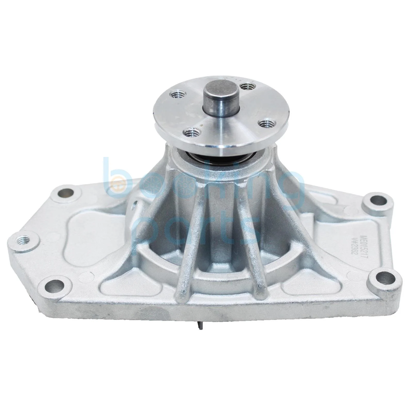 WPP33655,GWM-65A,GWM65A,ME015217,ME995424,ME996868, MDE015217,ME996865 Water Pump For UNIVERSAL CANTER 4D32/33/34