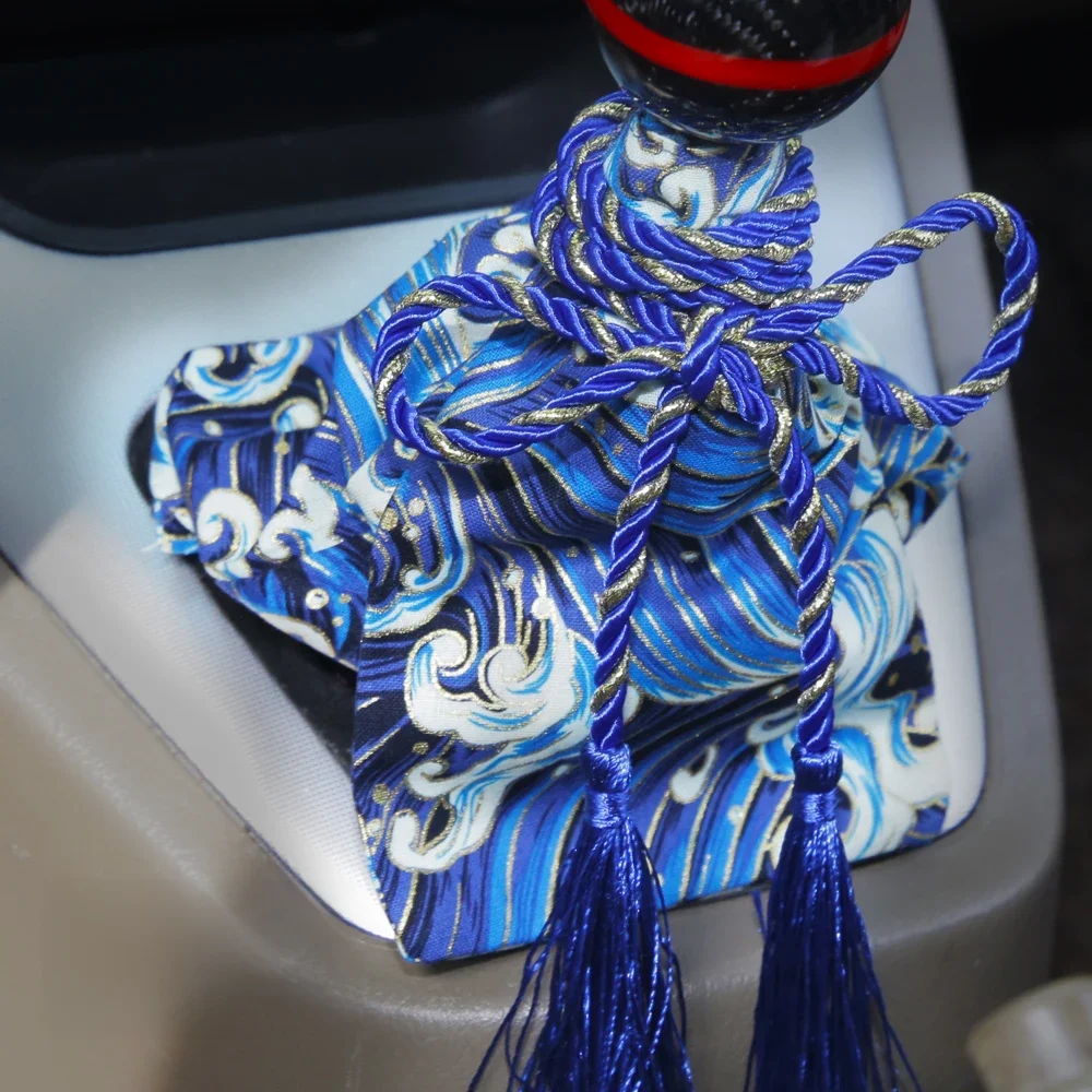 Accessoires universels de voiture, Style modèle en toile, levier de changement de vitesse Katana, couvercle anti-poussière, colliers de pommeau de levier de vitesse d'épée de samouraï de course