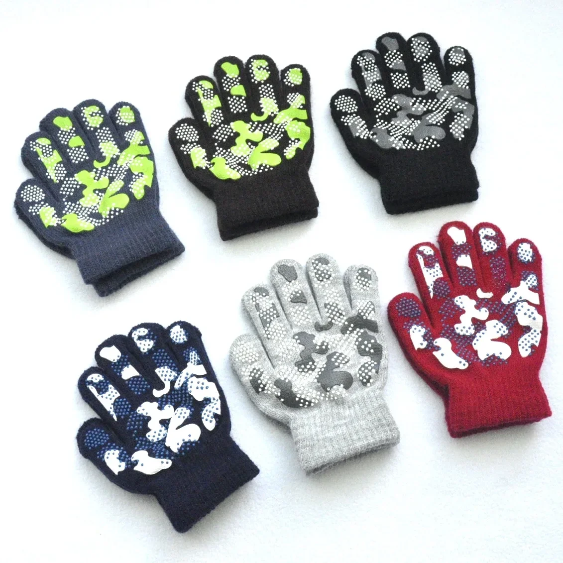 AliExpress Ayaco.Fan New Camouflage Anti Slip 3-6Y Children Winter Knitted Warm Gloves For Boys Girls Student Mittens Outdoor Cycling Skiing Gloves