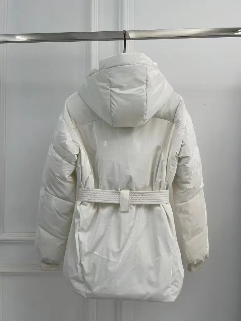 Winter 2025, nieuwe dames slanke verdikte warme ski-capuchon, riem, taille ski-donsjack