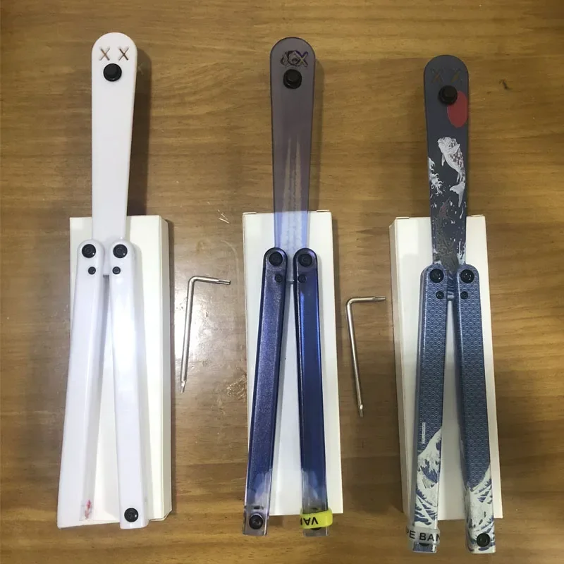 Trening klonowania nóż motylkowy pomem tworzywo sztuczne Balisong Flipper Trainer bez krawędzi cięcia CNC bezpieczne przerzucanie ochronna treningowa — zdjęcie 2