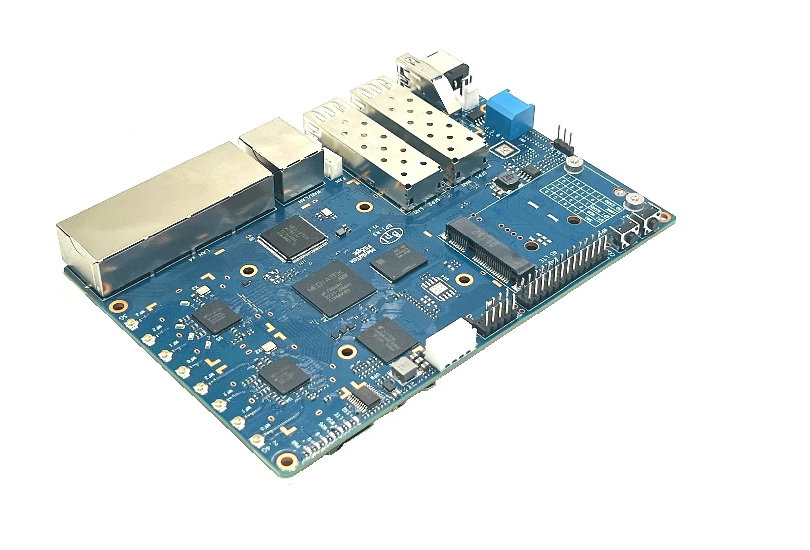 Imagem -04 - Banana pi Bpi-r3 Mediatek Mt7986 Quad Core Opensource Roteador com Caixa de Metal Preto