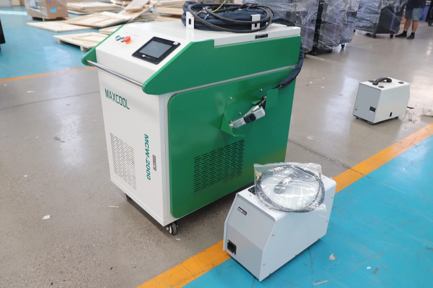 2024 New Portable 1.5KW 2KW 3KW 4 in 1 Fiber Laser Welding Machine Rust Remover Handheld Laser Welder Machine Fast Ship