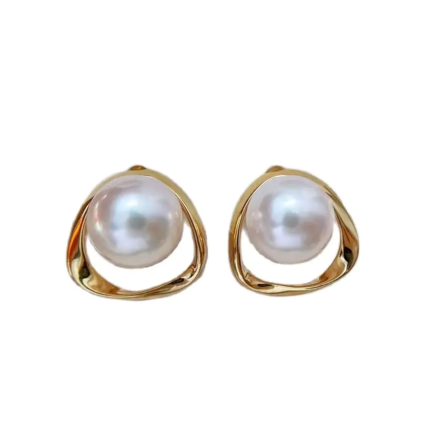 

MADALENA SARARA 6-7mm Freshwater Pearl Women Earrings 18K Yellow Gold Au750 Stamp Irregular Geometric Style