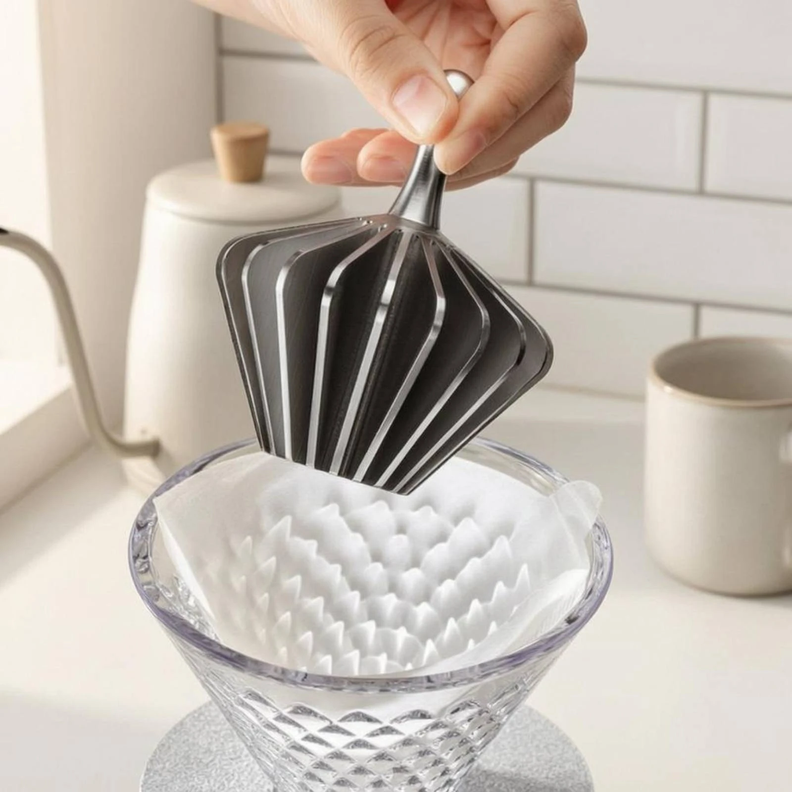 Aluminum Alloy Coffee Filter Paper Tamper Ribbed Dripper Presser for V60 Kalita Pour Over Drip Coffee Home Cafe Barista Tools