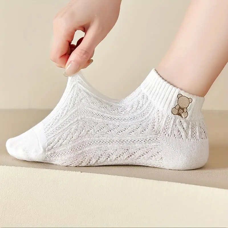 5 Pairs of Cute Cartoon Sports Socks, Soft and Breathable Polyester Blend, Comfortable Cloud Rabbit Socks for Autumn and Winter