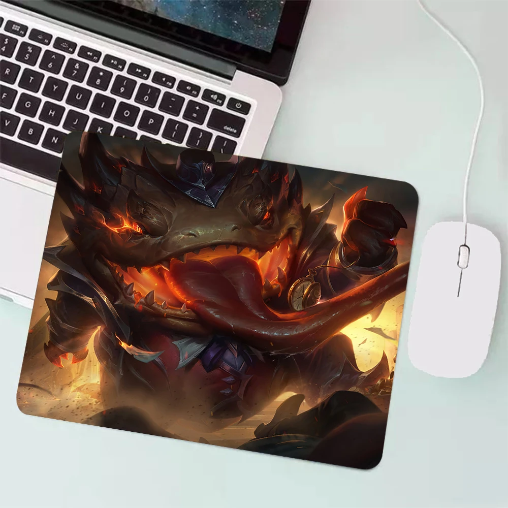 League of Legends Tahm Kench Small Gaming Mouse Pad PC Gamer Keyboard Mousepad XXL Computer Mouse Mat Laptop Mause pad Desk Mat