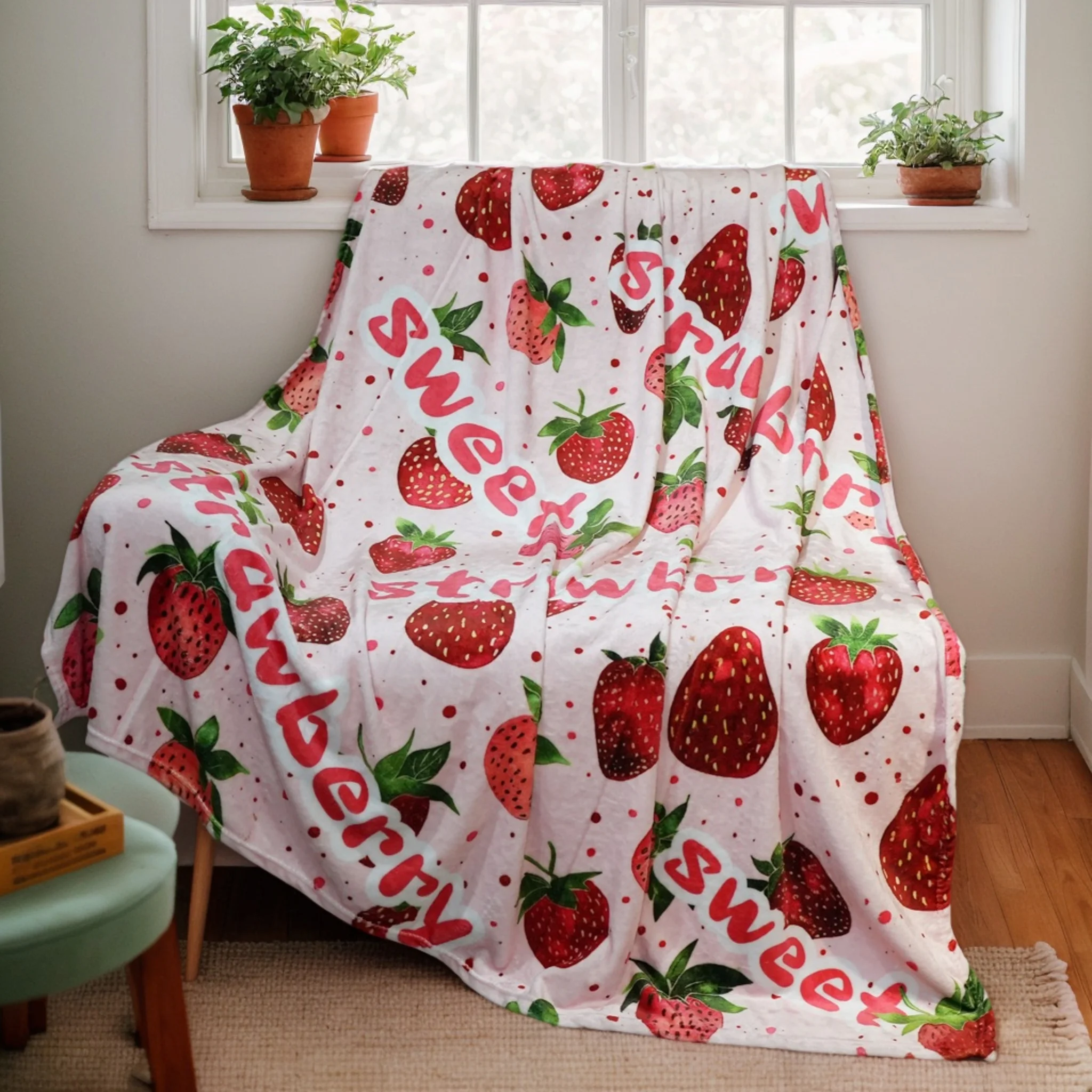 Cozy Strawberry Blanket – 60×80 Ultra Soft Throw for Couch, Sofa or Bed, Pink Plush Blanket Gift for Her or Kids