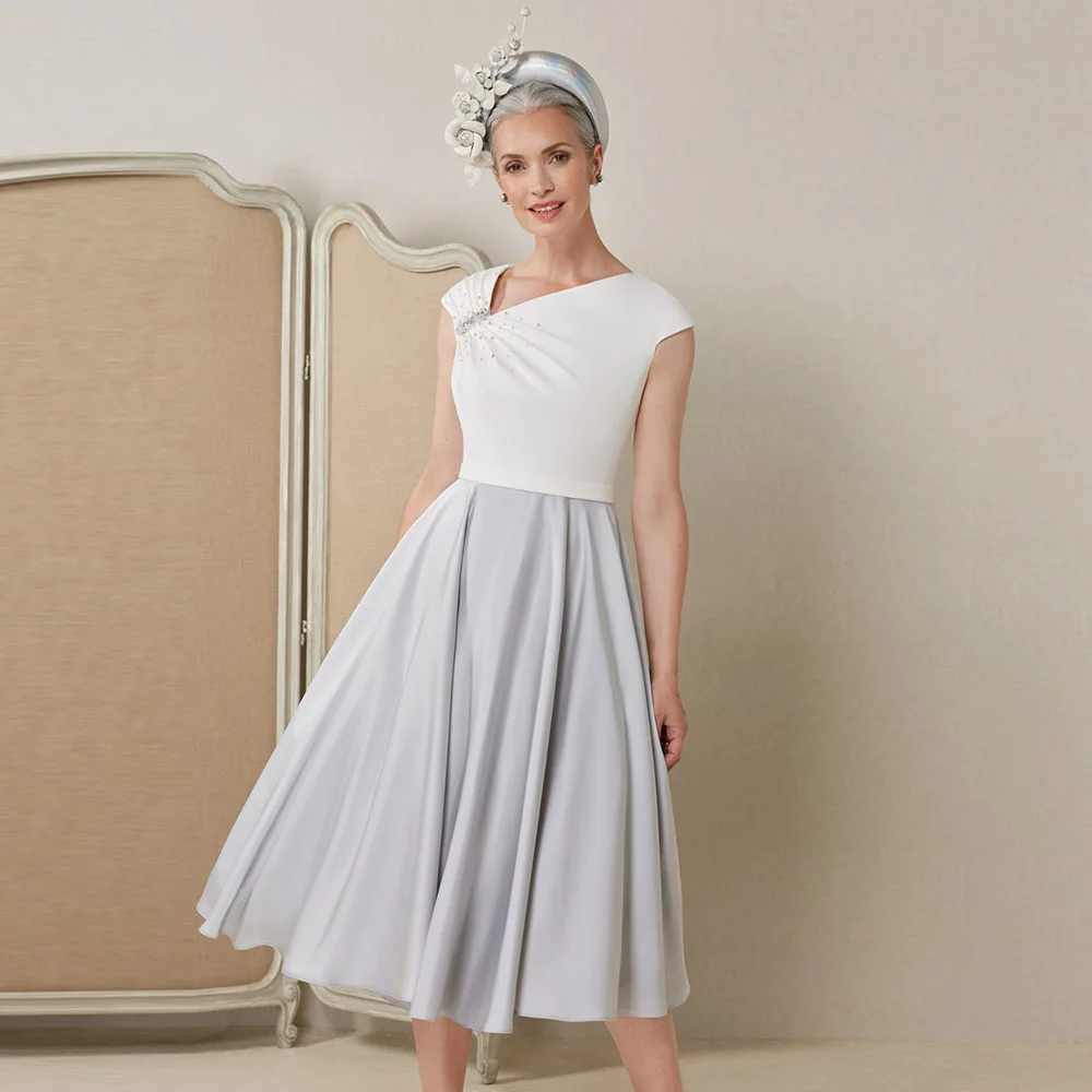 

Classic Silver Mother Of The Bride Dress Cap Sleeves Short Wedding Guest Gown For Women Beaded Tea Lengh Evening Dresses