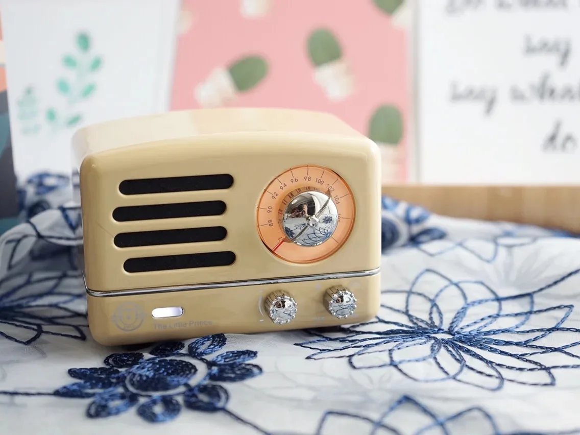 

MUZEN The Little Prince OTR Speaker Bluetooth Wireless FM Radio Desert Yellow Music Metal Speaker MW-2A Gift