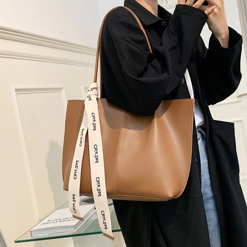 Sac fourre-tout à bandoulière avec ruban pour femme, sac à main texturé rétro, grande capacité, nouvelle mode, automne, 2023