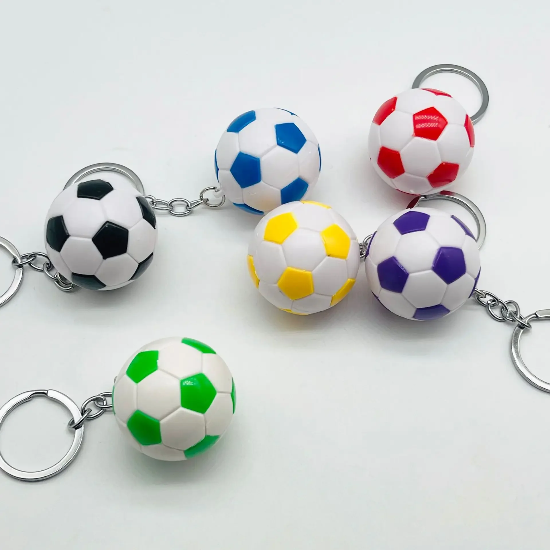Porte-clés de voiture de joueur de football, porte-clés de fan de football, accessoires de sport, cadeau, 6 couleurs, 1 pièce