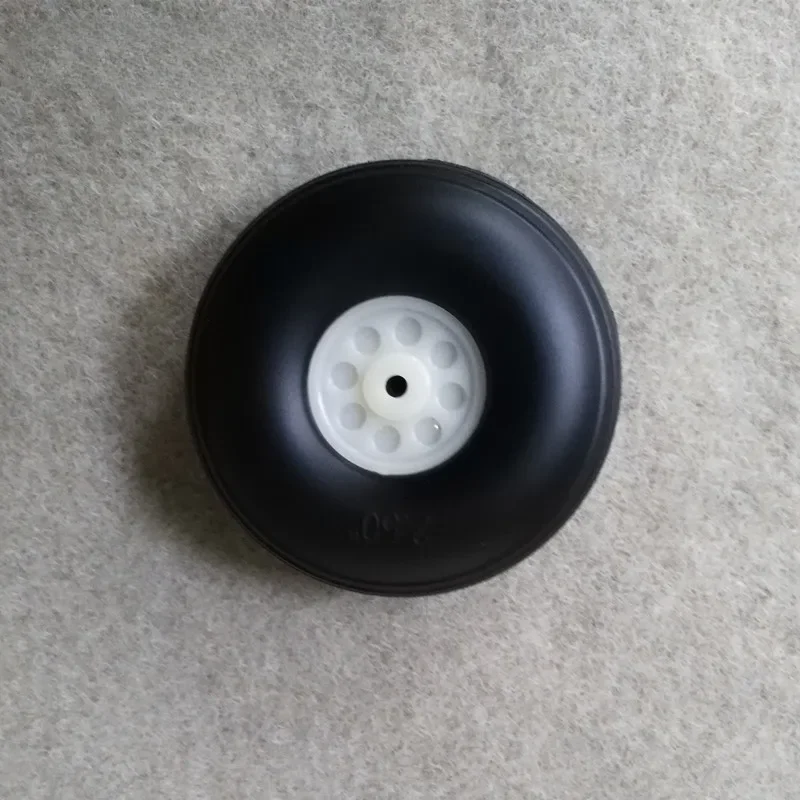 1 sztuk/partia PU samolot koła diamete25/32/38/45/50/57/63/70 /76mm gumowe koła dla RC model samolotu i DIY opony robota — zdjęcie 2