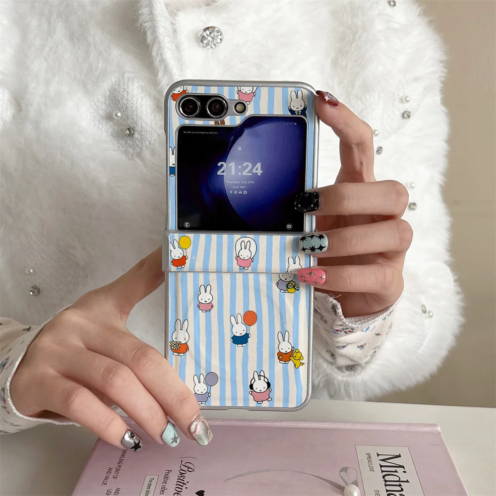 

INS new minimalist striped Miffy Rabbit suitable for Samsung Galaxy Z Flip 7/6/5/4 Flip 5 Flip 6 Flip 4 Fro magnetic phone case