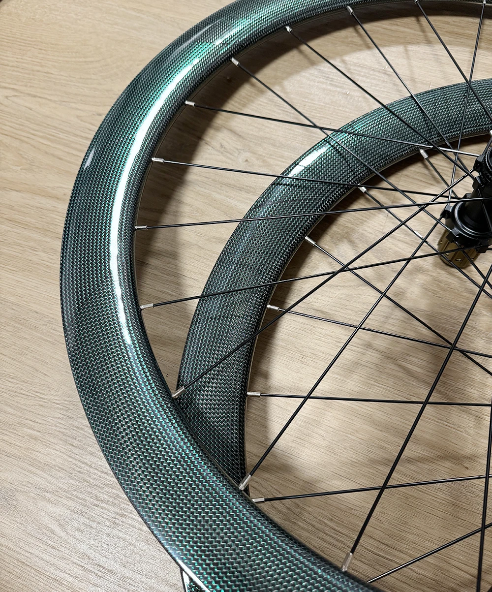 Rennrad-Scheibenbremsenlaufräder mit Ratchet-System, 700C 36T Wave Carbon Laufradsatz, 50mm Profilhöhe, Rennrad-Speichenlaufräder, 24 Speichen, Aero Carbonfaser-Laufräder – Detail 10