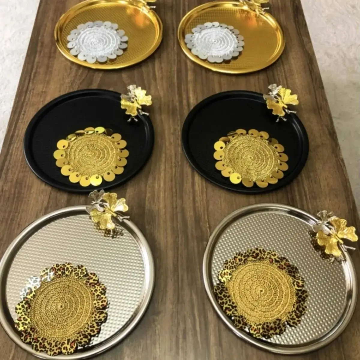 Elegantly Designed Butterfly and Camellia Serving Tray in 3 Different Colors 6 Pcs Gold Silver Black Metal Round Tea And Coffee