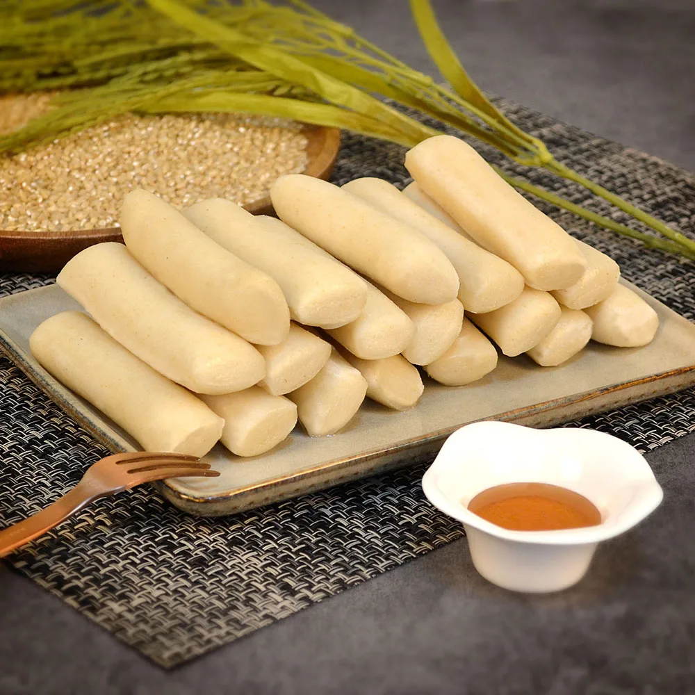 Traditional rice cake suit rice cake set made with our Rice (1kg pure brown rice and 1kg brown rice Wormwood) total 2kg