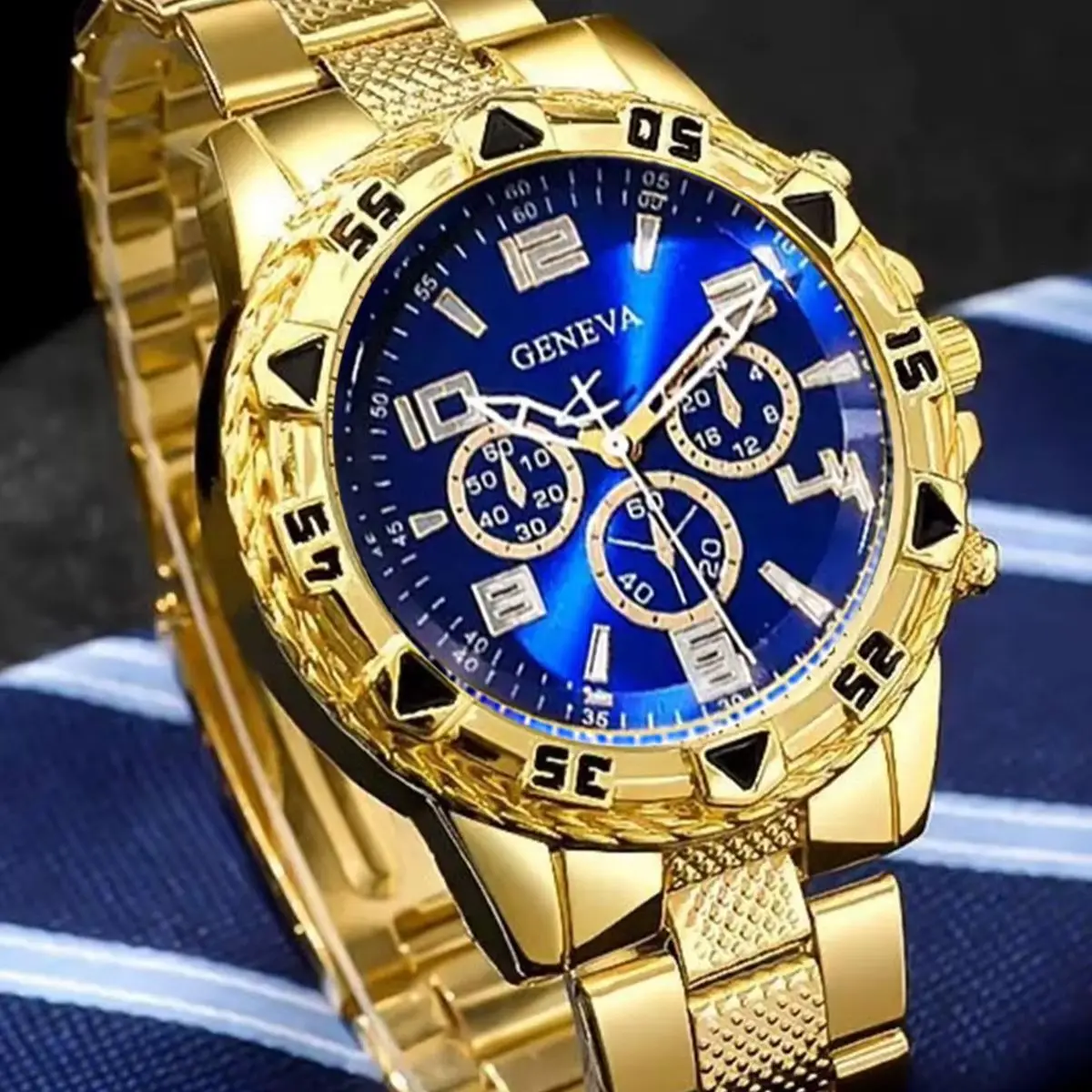 4-Piece Set, Men's Fashionable Blue Dial Quartz Watch with Bracelet, Letter J Pendant Necklace, Ring Set, Stainless Steel Strap and Dial, Pointer Display, Men's Wristwatch, Men's Gift, Watch Box Not Included. - view 4