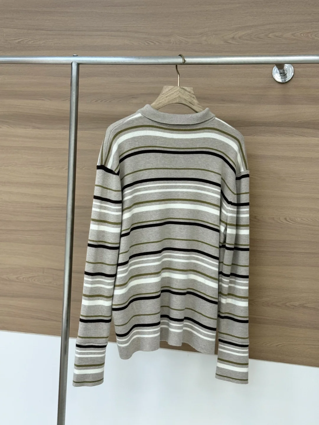 高品質レディースポロ襟長袖ニットプルオーバートップス長袖エレガントシックラグジュアリーストライプカジュアルヴィンテージセーター