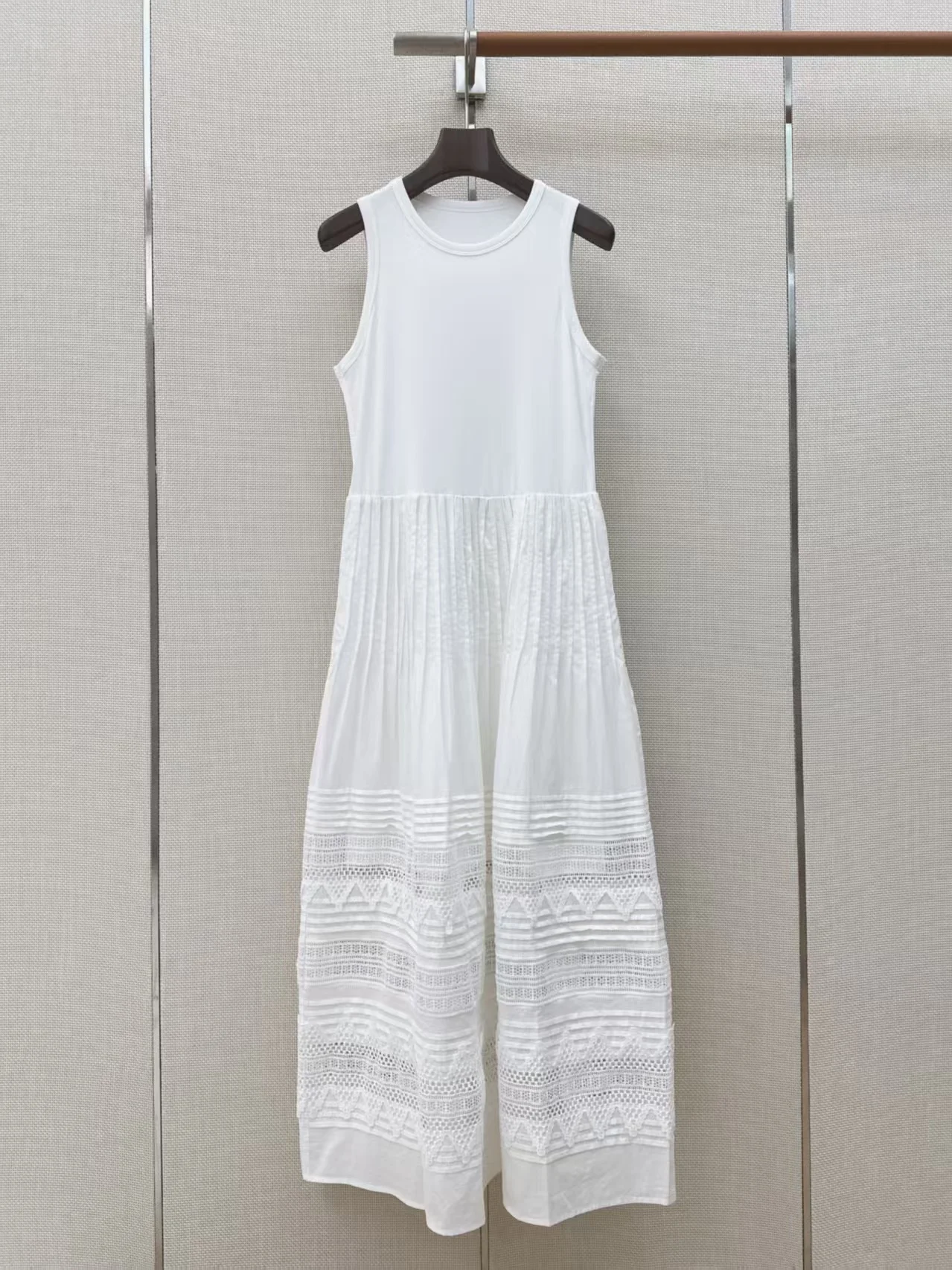 Women New Summer Fashion Solid Color White Sleeveless Slim Knitted Round Collar Splicing Hollow Openwork Hem Long Pleated Dress