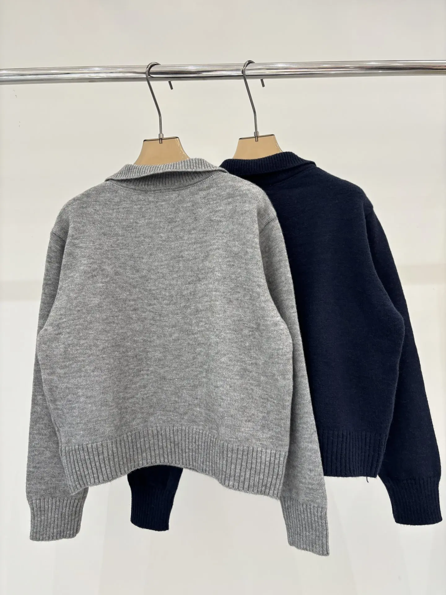 

25 autumn and winter new women's clothing high-end quality, fashionable temperament, knitted lapel sweater
