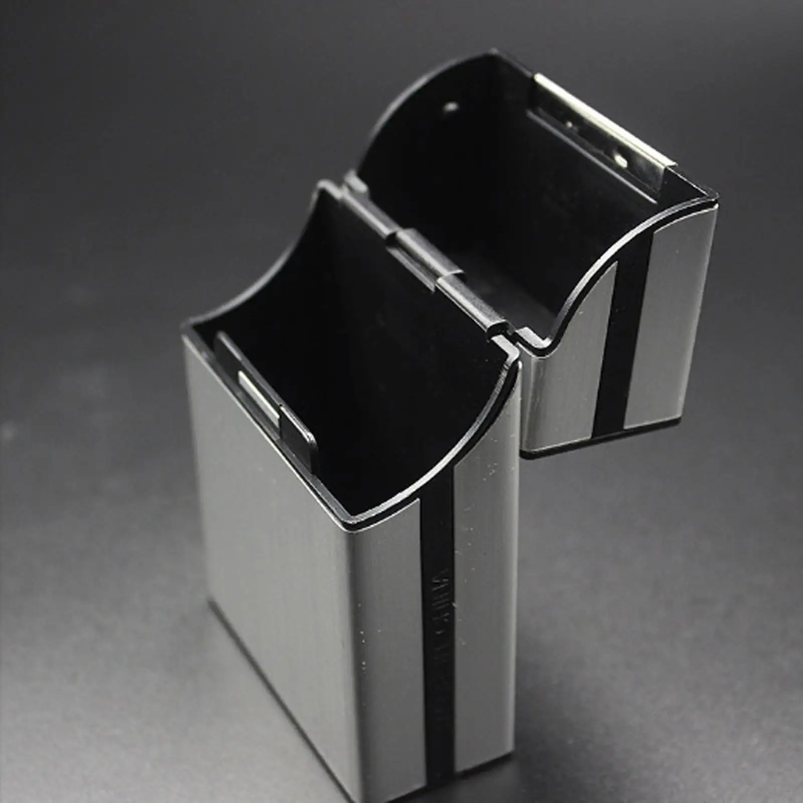 20 Capacity Waterproof Cigarette Case Regular Size Metal Box Holder Portable Smoking Accessory for Outdoor