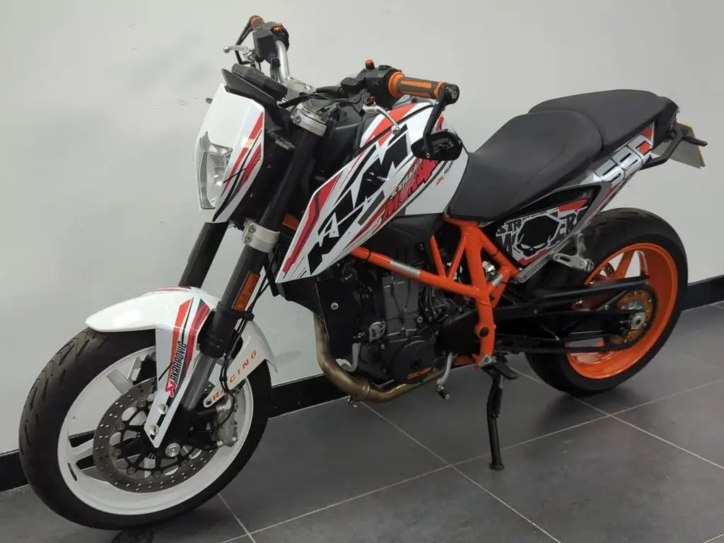 Promocyjna cena KTM Duke Duke podwójne sportowy motocykl KTM Duke 690 cm3 2012