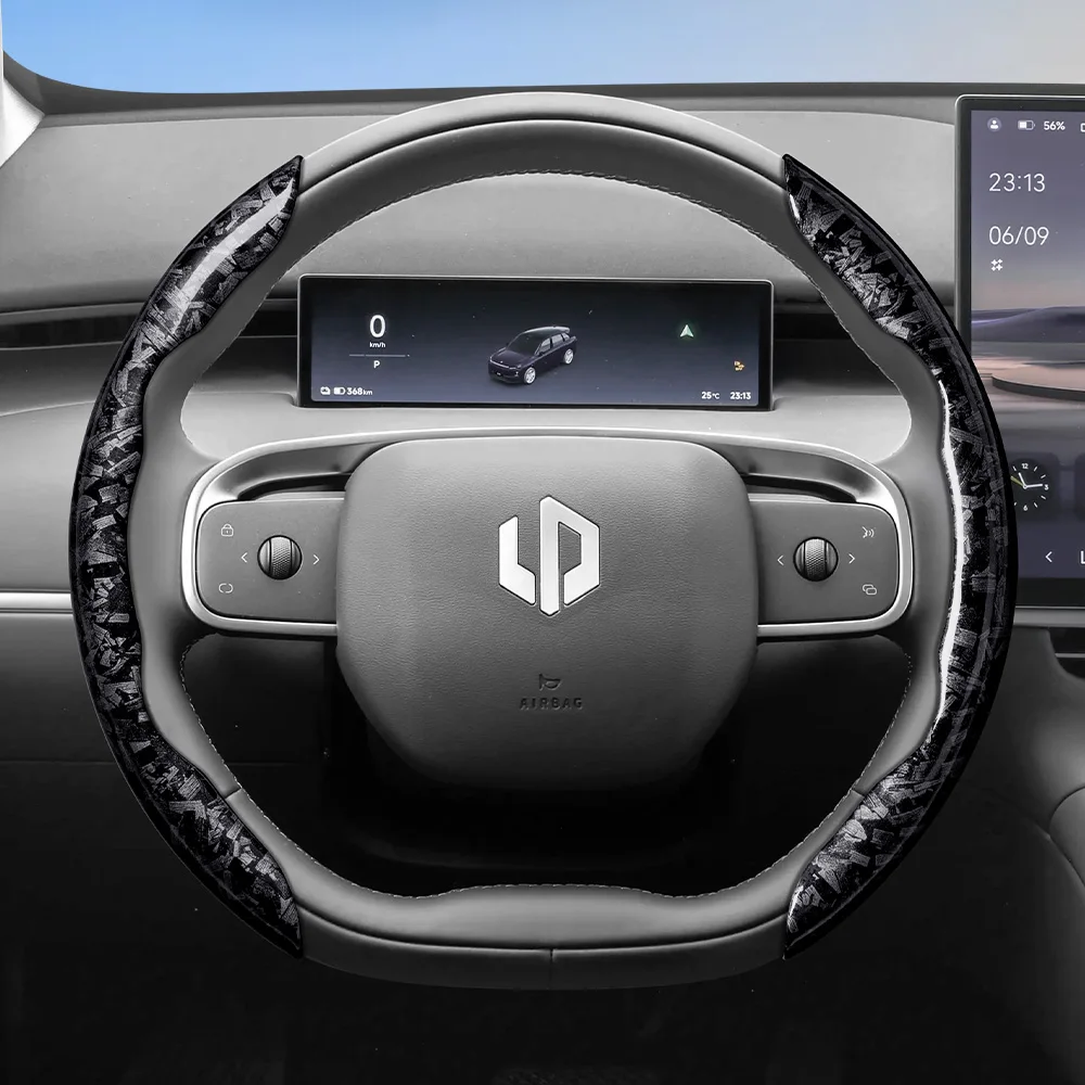 Suitable for Leapmotor Forged Carbon Fiber Texture Steering Wheel Cover, Protective and Durable Snap-On Quick Installation for T03 C10 B10 B05 B03X C16 C11 C01 Black Red Gold Interior Accessories
