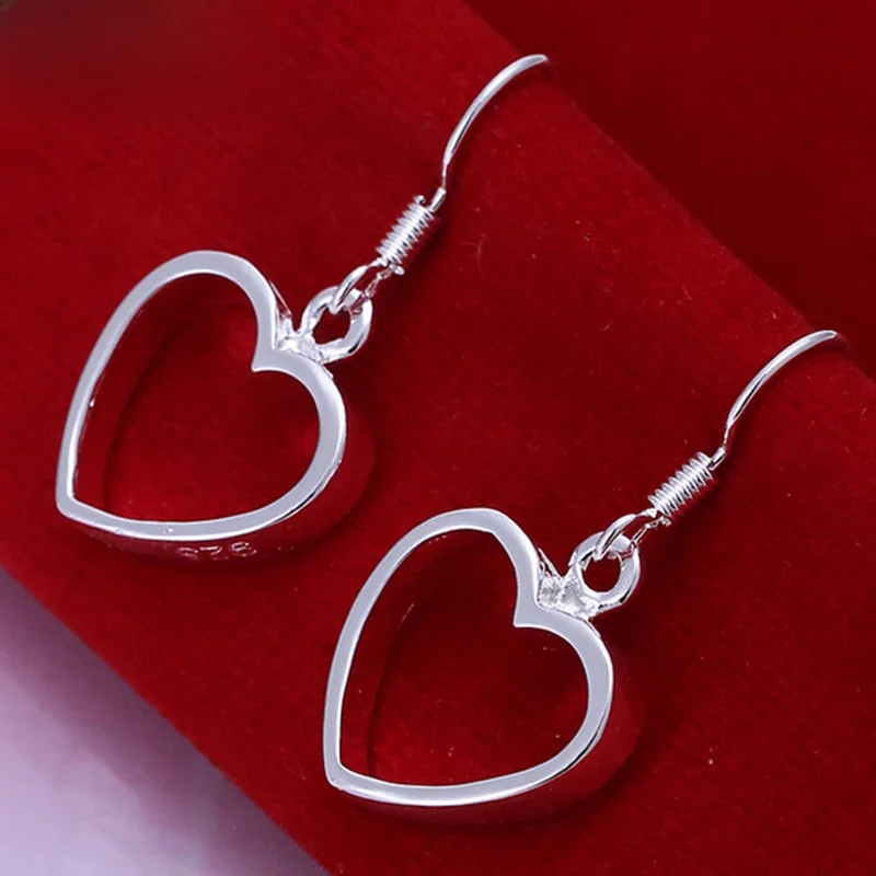 DOTEFFIL 925 Sterling Silver Hollow Heart Drop Earrings Dla kobiety Ślub Zaręczyny Impreza Moda Biżuteria z urokiem — zdjęcie 2