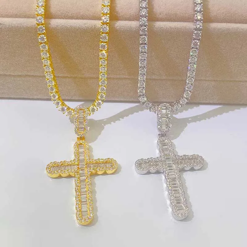 Colgante de Cruz de moissanita helada para hombres y mujeres, collar de Cruz de diamante rectangular ostentoso de plata S925, Hiphop Ins, nuevos Collares probador de paso