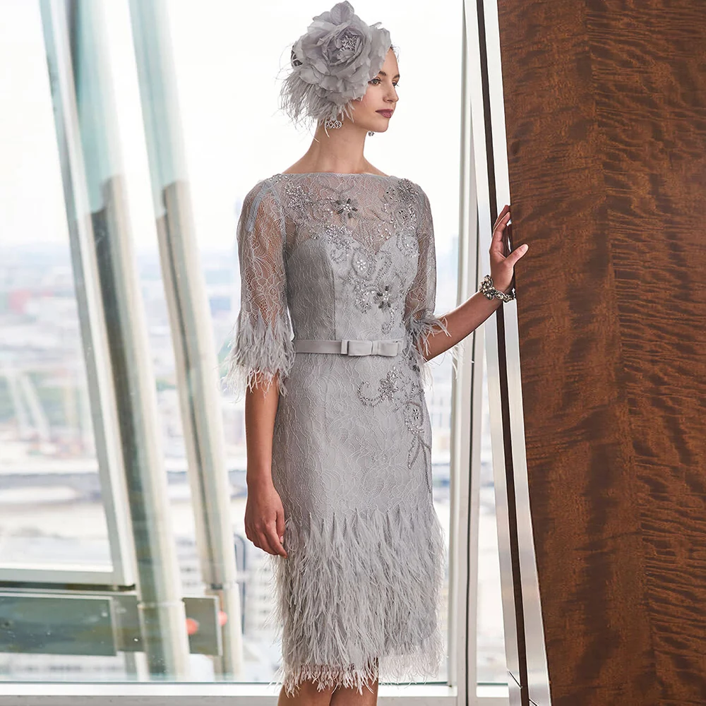 Impresionante vestido de encaje con cuello de barco para madre, vestido de invitados de boda, Media manga, pluma con cuentas del novio, longitud hasta la rodilla