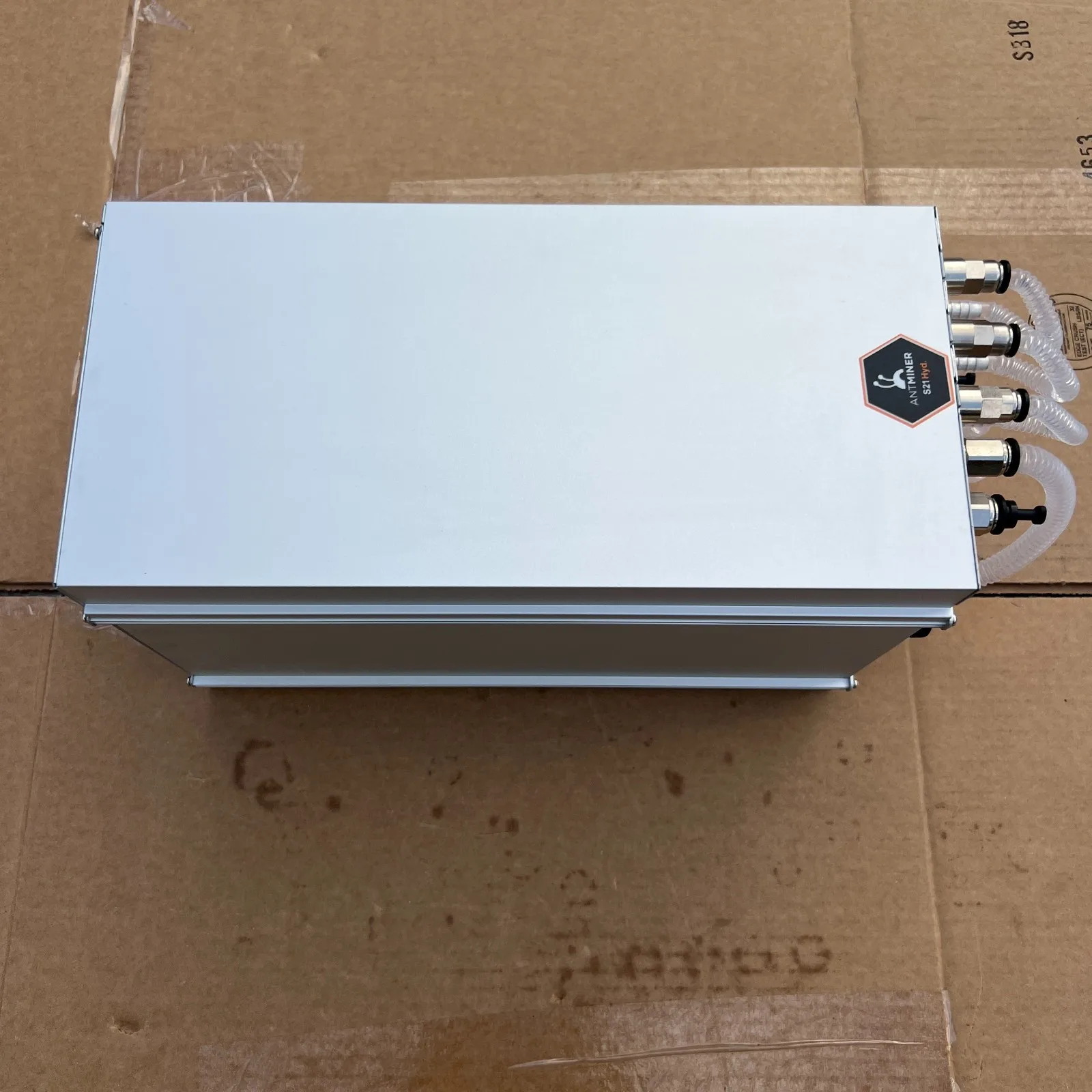 

AJ Antminer S21 Hydro 335 TH Bitcoin Miner