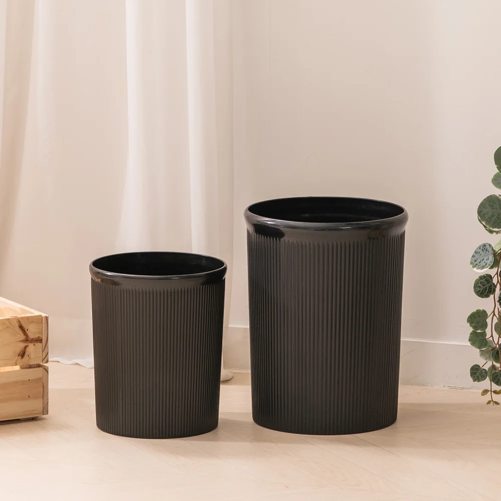 Changshin Living Made in Korea Wrinkle-Open Trash Can Set of 2 Black modern design practical easy access