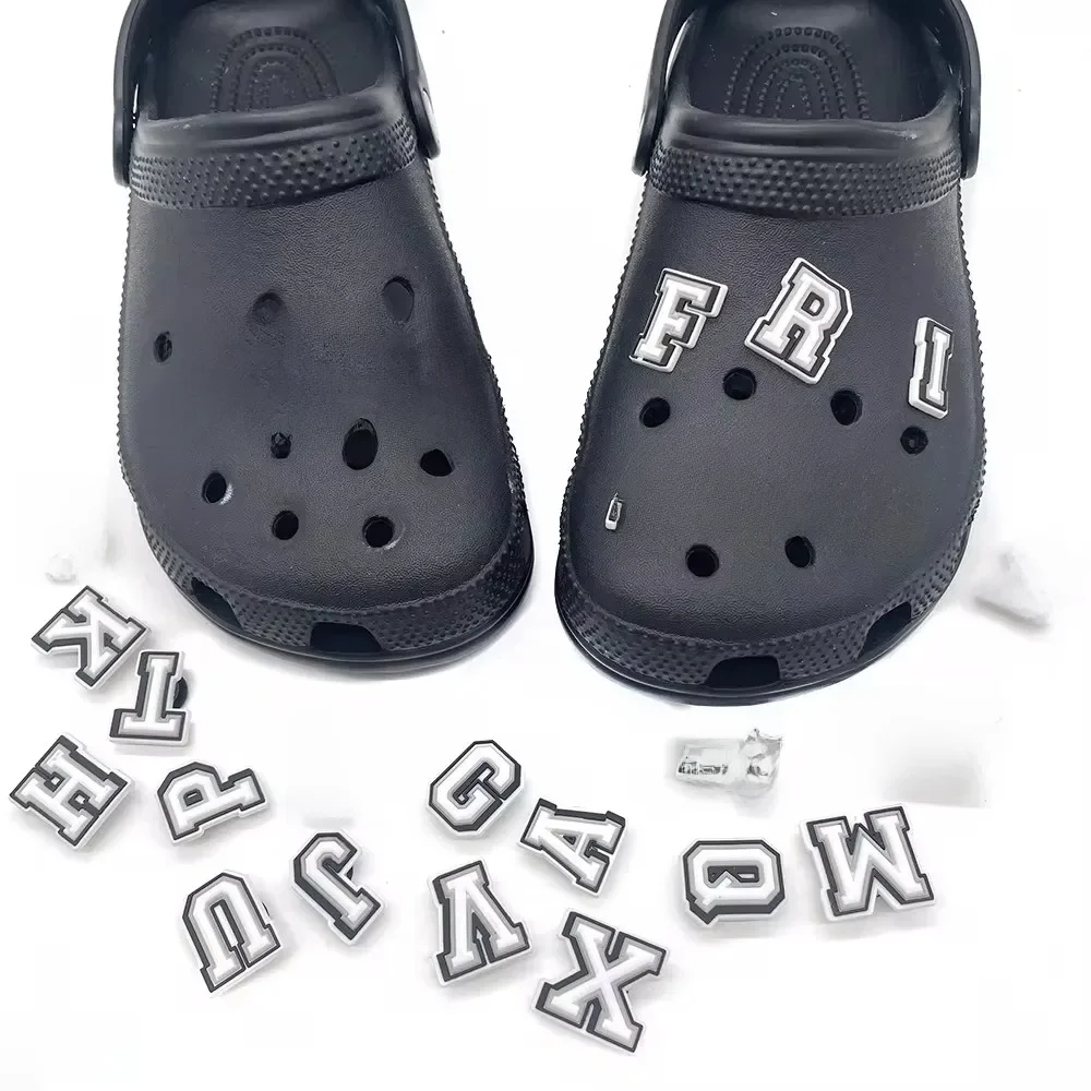 Sabots Décoratifs en PVC Noir et Blanc, Accessoires de Construction de Chaussures, Breloque, Lettre Bloanglaise, Sandales, Bricolage, Original, Populaire