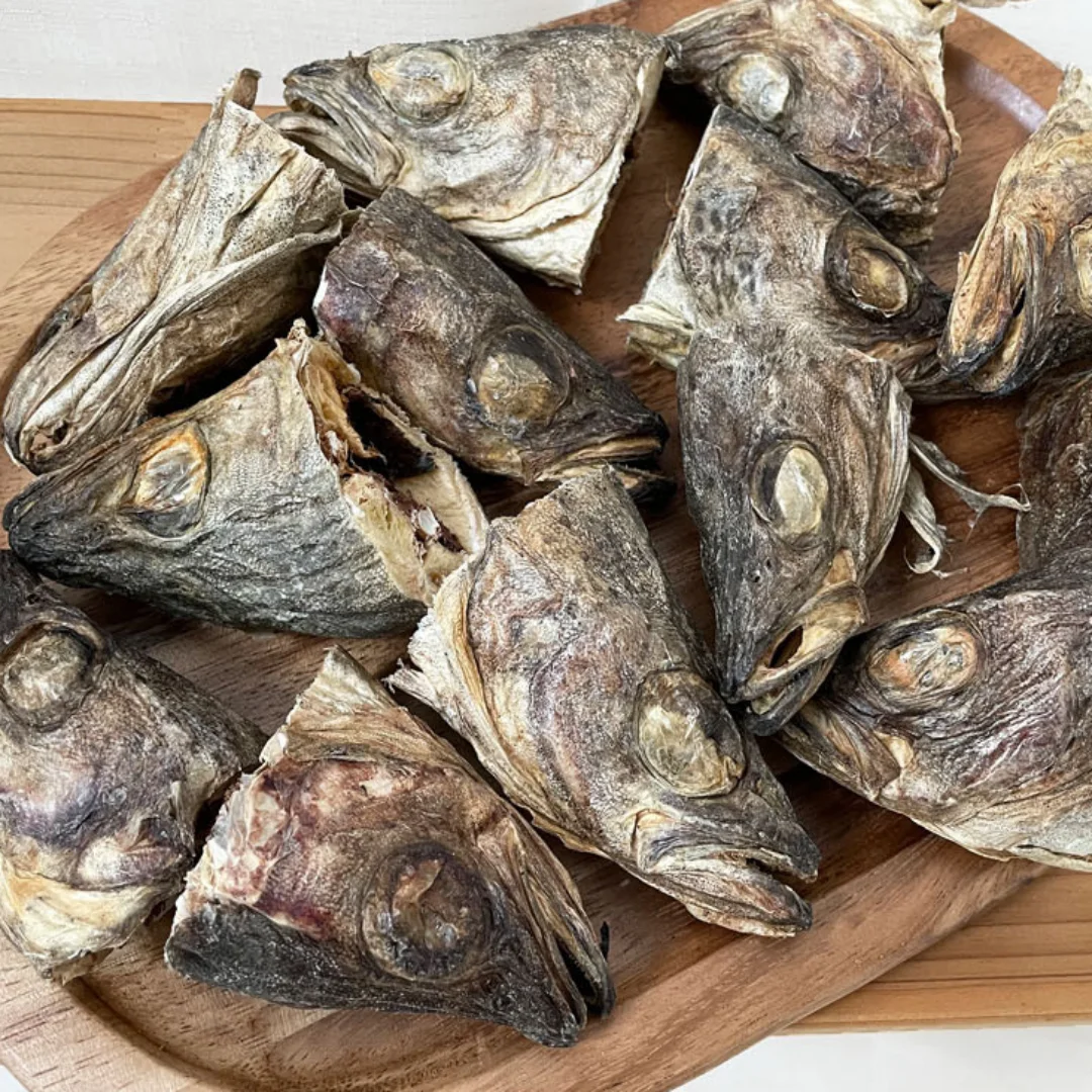 깊은 육수를 내주는 북어대가리 황태머리 1kg 대용량 국물용 육수용 가정용 업소용