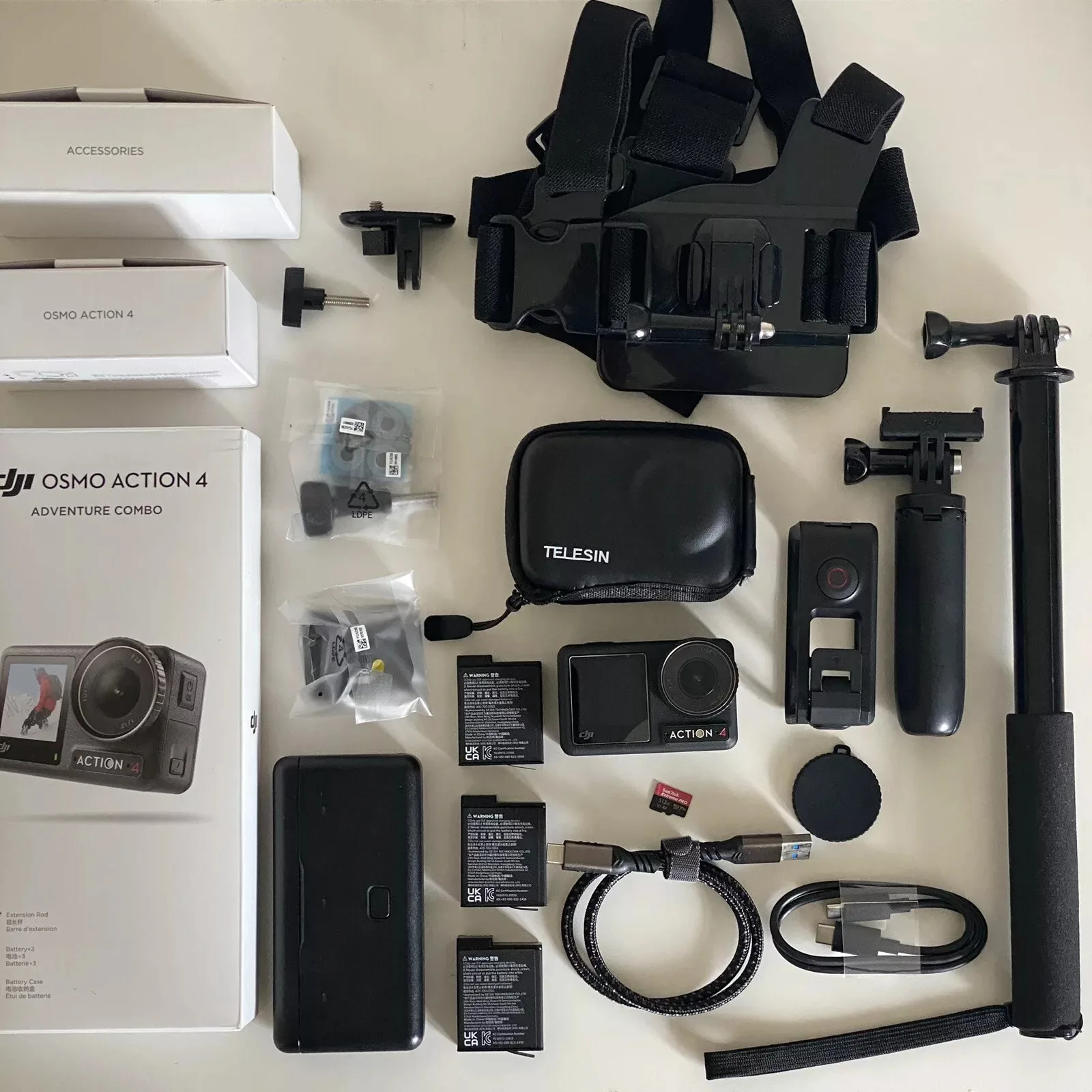 

New Sales DJI Osmo Action 4 Adventure Combo Action Camera 512gb + Warranty and Many Extras