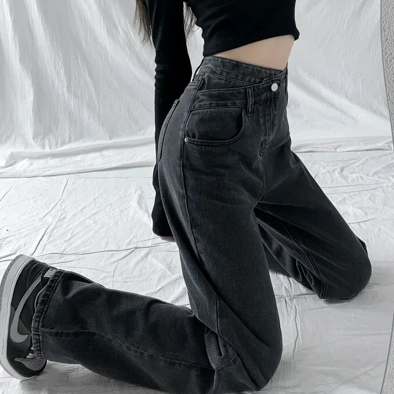 Spodnie z szerokimi nogawkami Damskie dżinsy w stylu vintage Wysoka talia Luźny krój Podstawy Pełna długość Kieszenie Guzik 2025 Casual Denim Proste spodnie — zdjęcie 2