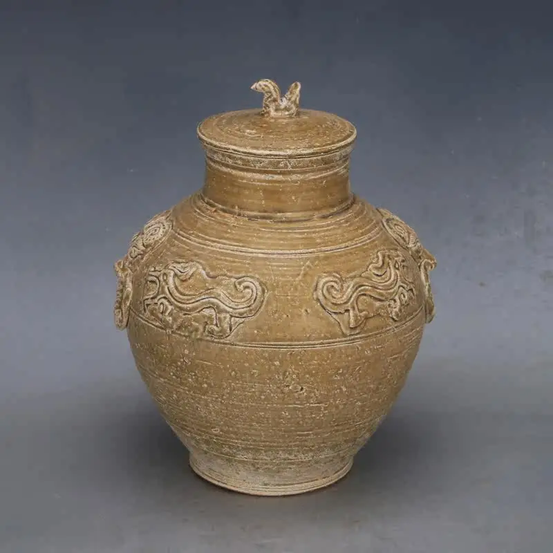 Western Jin Yue Kiln Celadon Glaze Carved Mythical Beast Double Ear Covered Jar Antique Reproduction Porcelain Home Decor Collec