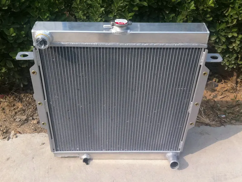 

Hot Selling 56MM Aluminium Radiator For Toyota Land Cruiser 75 Series HZJ75