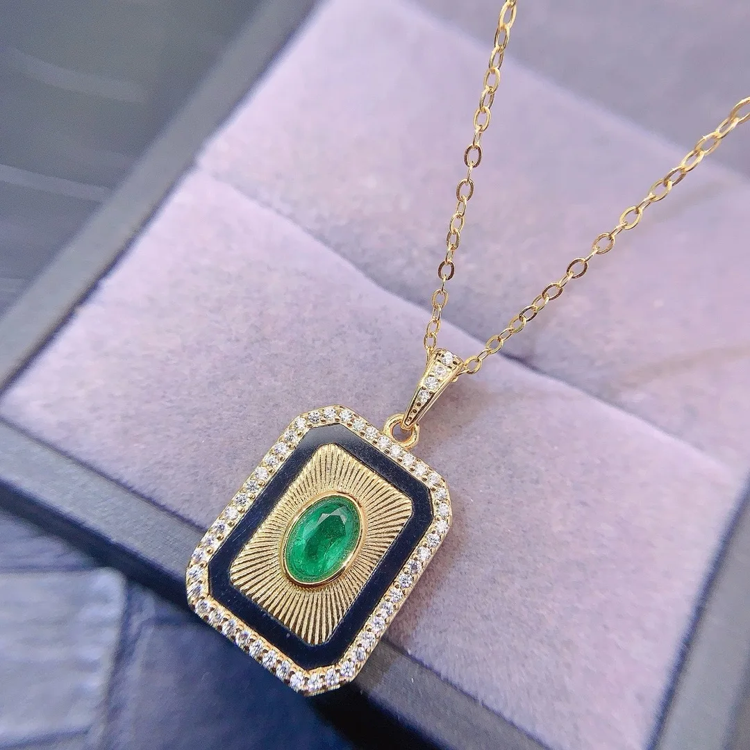 KJJEAXCMYBoutique Jewelry Girl Pure Natural Emerald Necklace Pendant 925 Pure Silver Electroplated Gold Geometric Christmas Gift