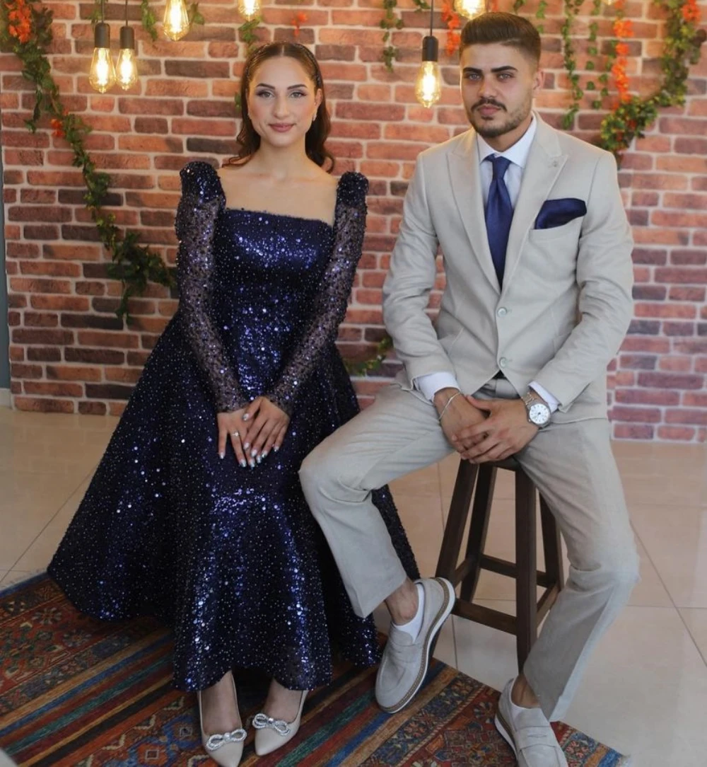 

Lovestory Navy Blue Shinny Sequins Beaded Prom Dresses Square Neck Bride Wear Wedding Party Long Sleeves Graduation Gowns