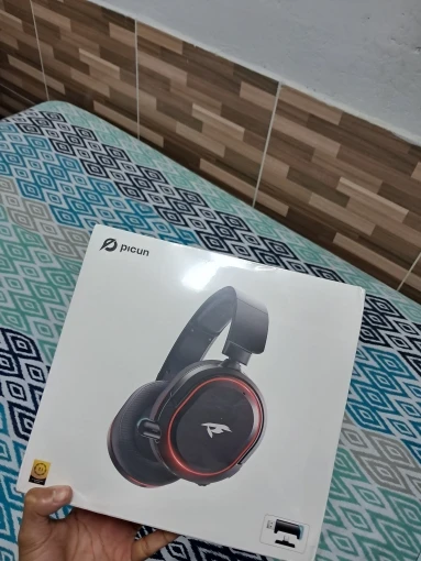 Picun G2 2.4G Wireless Gaming Headset Bluetooth Headphones 5ms Low Latency 7.1 Surround ENC Mic For PC PS4 PS5 Phone Switch photo review