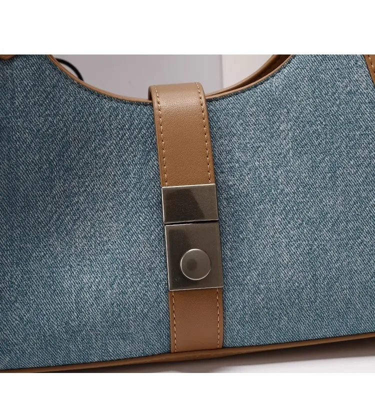 2025年のトレンディなレディースデニムレザーハンドバッグとメタルクラスプ付きショルダーバッグを日常使いにショーケースします。