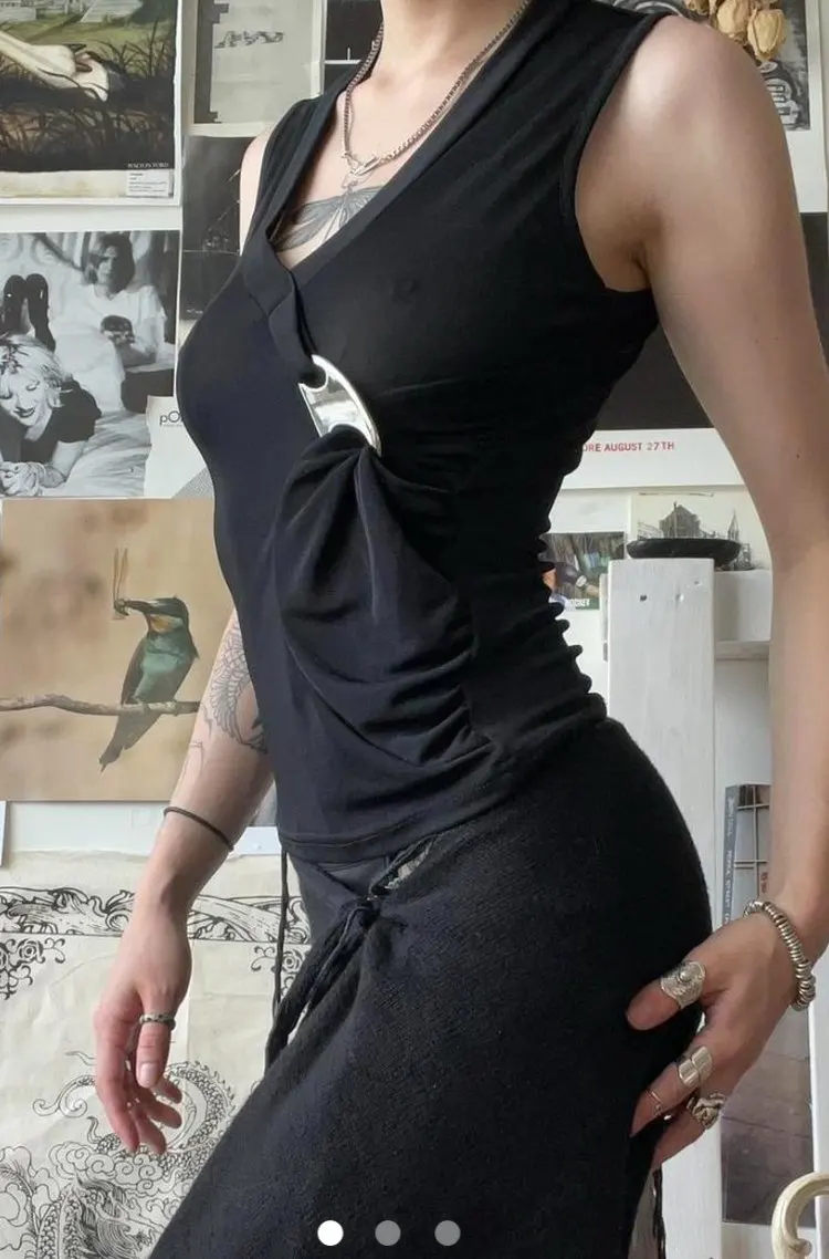 Hijab abaya jilbab femme musulmane élégance pudeur luxe coton froissé respirant photo review