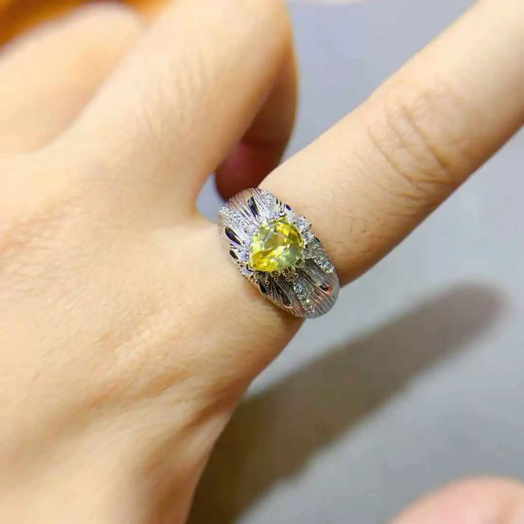 

KJJEAXCMY Green Topaz Ring for Women 925 Pure Silver Inlay Natural Gemstone Luxury Design Gift for Girlfriend