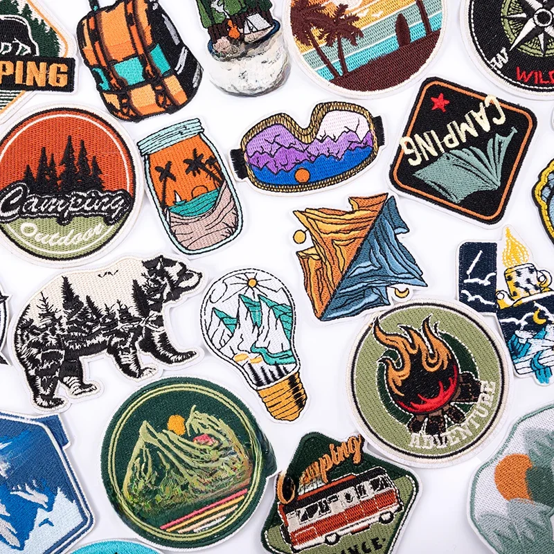 Patchs de Camping en plein air pour vêtements ours polaire Nature voyage fer sur Patch bricolage montagne brodé Patch thermoadhésif emblème