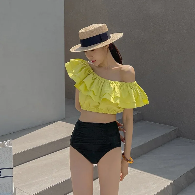 Nowy seksowny żółty strój kąpielowy z odkrytymi ramionami Bikini z wysokim stanem kostiumy kąpielowe plażowy koreański zestaw Bikini 2024 — zdjęcie 2
