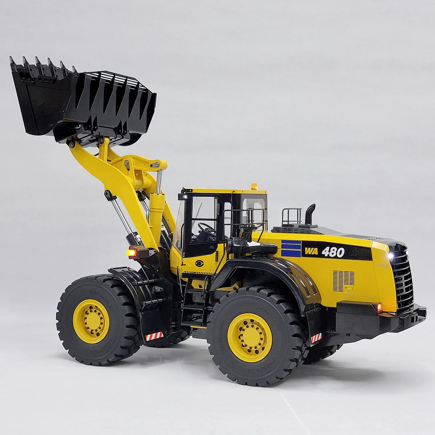 1/14 Komatsu Large Wheel Remote Control Loader WA480 Model